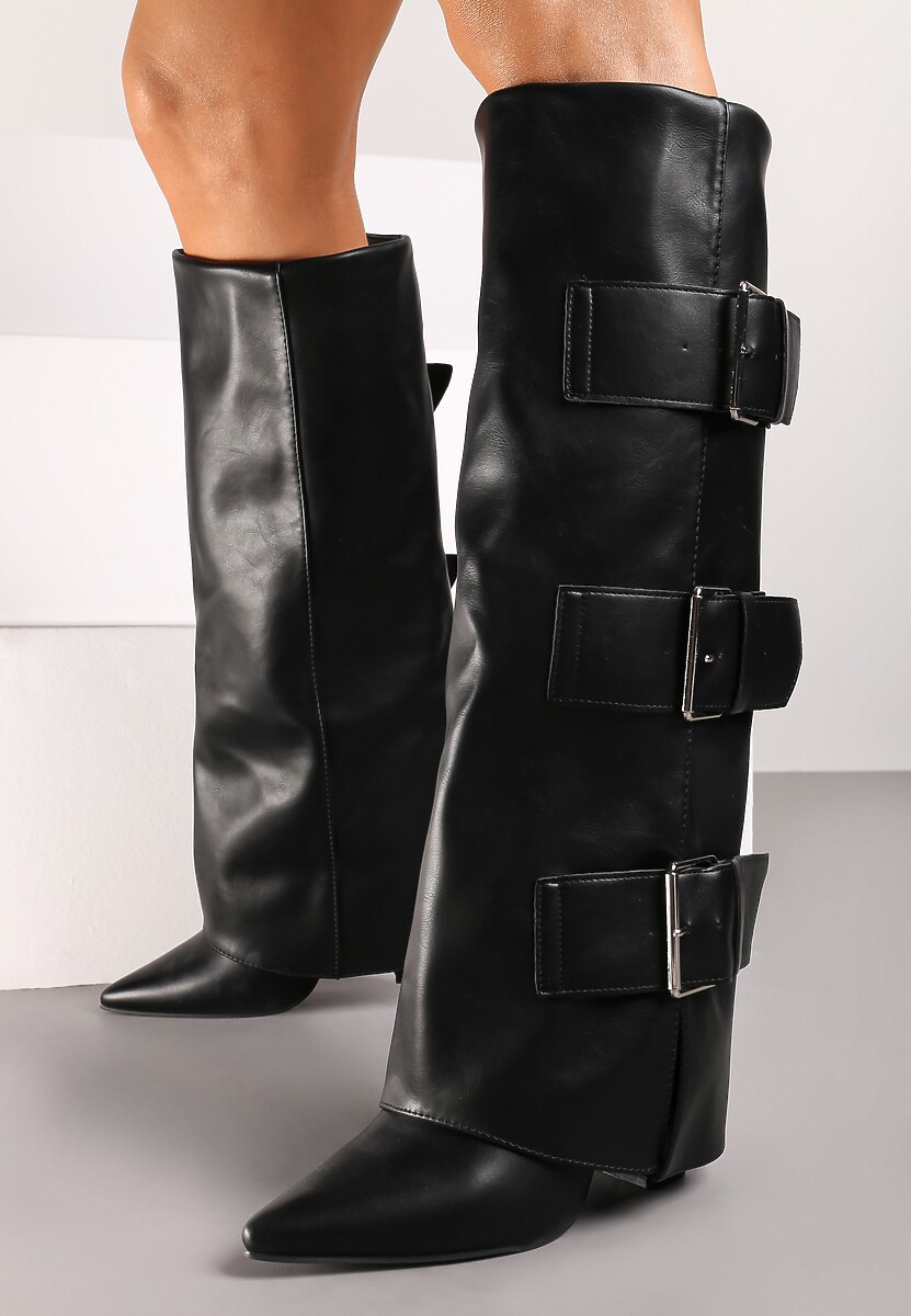 Czarne Rockowe Kozaki na Słupku z Wywiniętą Cholewką Wykończone Klamrami Navlaya