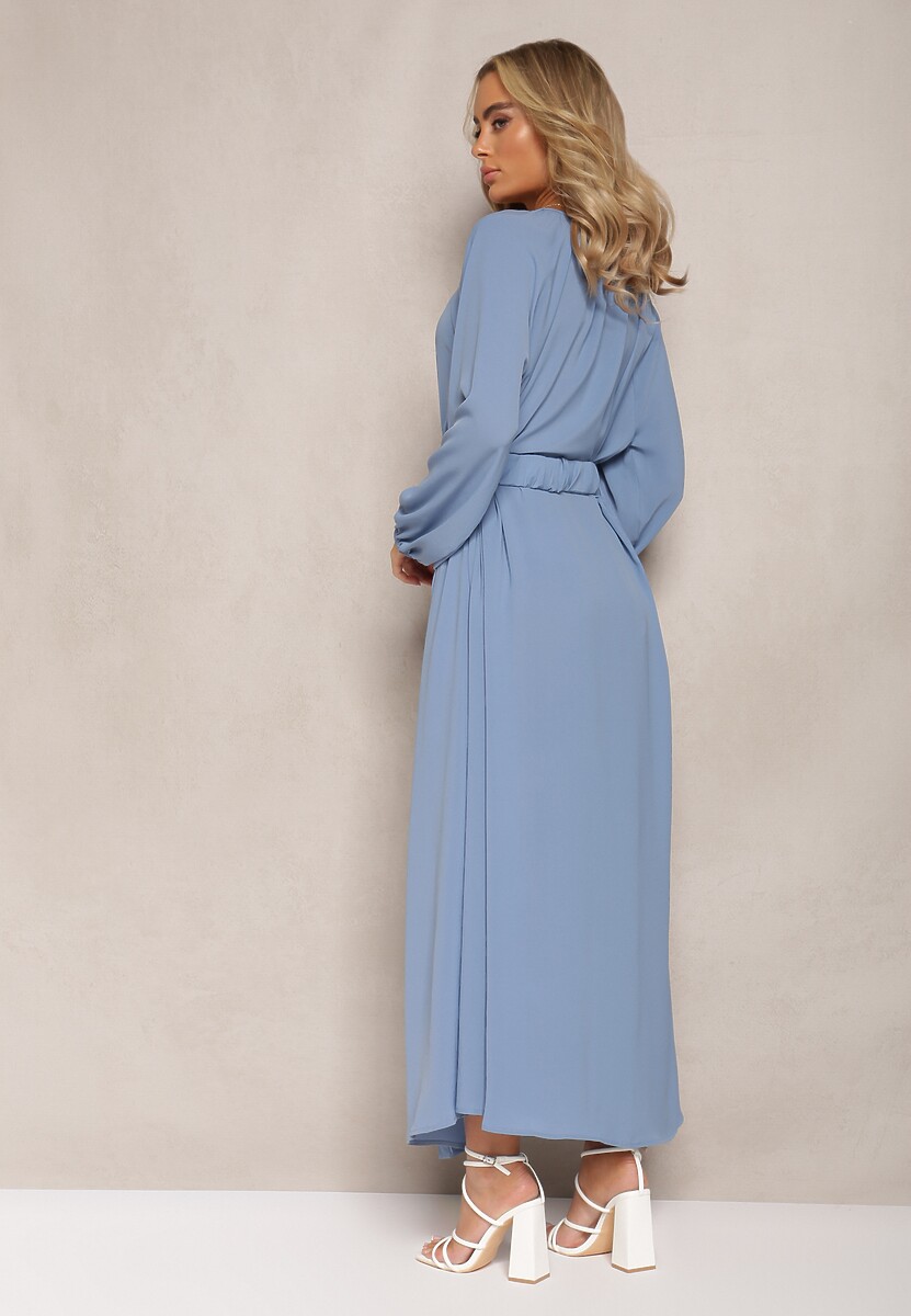 Niebieska Sukienka Maxi o Swobodnym Kroju z Guzikami i Paskiem z Metaliczną Klamrą Ferian