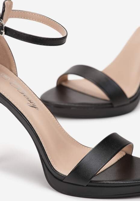Czarne Eleganckie Sandały na Szpilce z Okrągłym Noskiem Yemaria