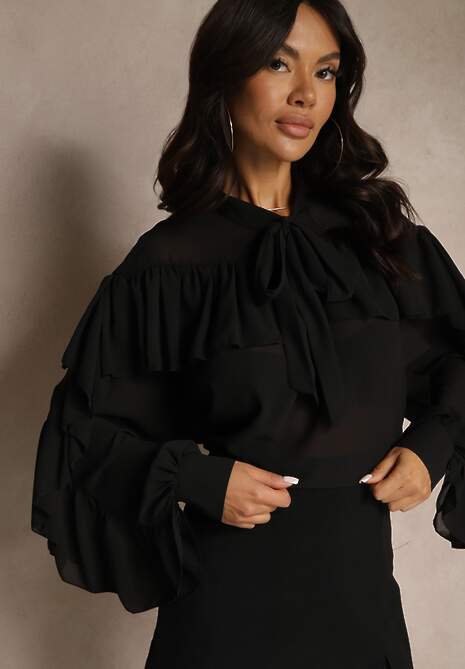 Czarna Bluzka z Wiskozy z Transparentną Wstawką Falbanami i Wiązaniem Fillenea