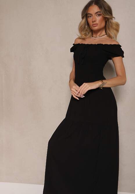 Czarna Sukienka z Wiskozy w Stylu Hiszpanki Ozdobiona Marszczeniem Jenalena