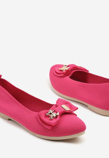 Różowe Balerinki Ozdobione Metalicznymi Aplikacjami i Kokardą Bretella