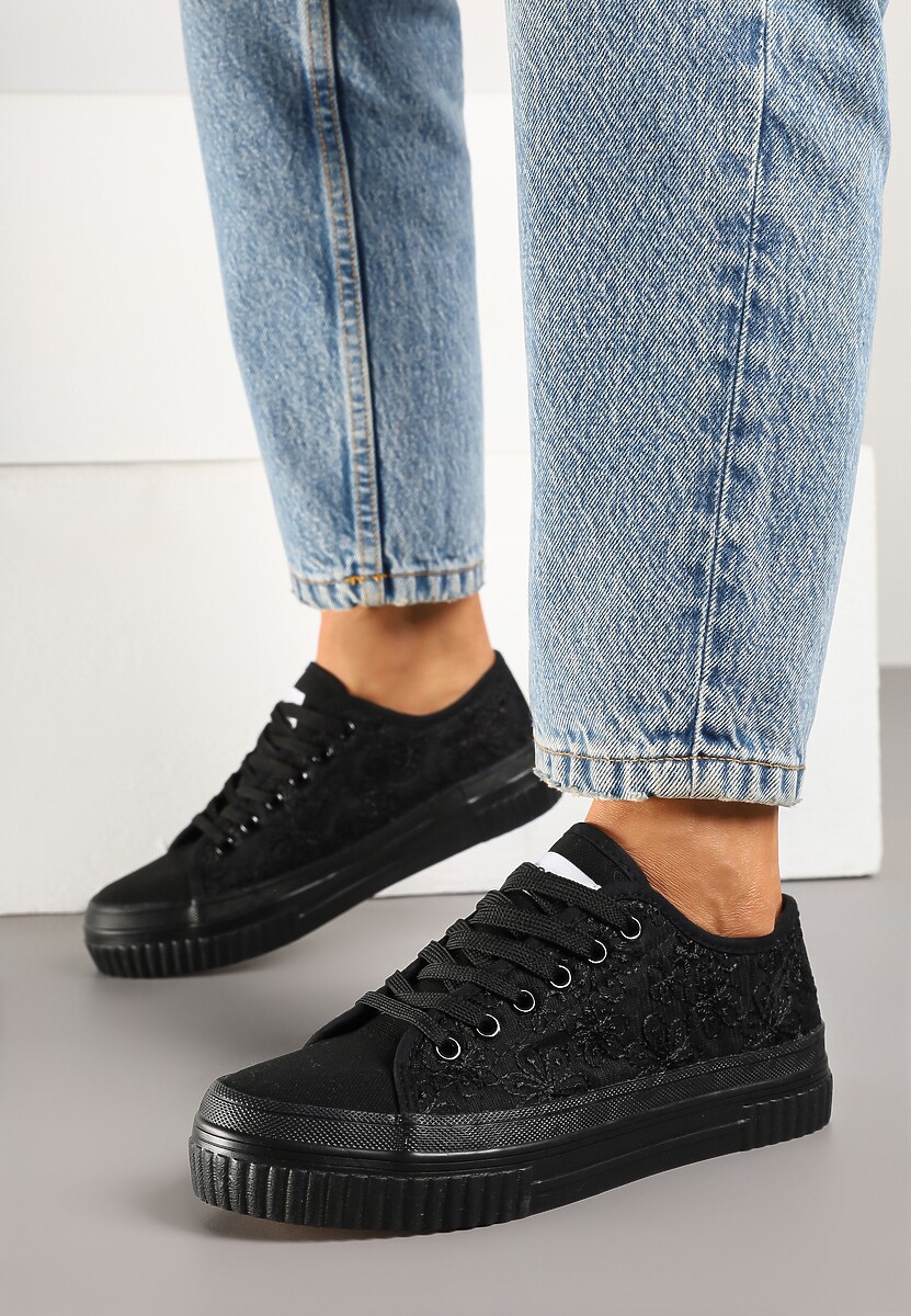 Czarne Klasyczne Trampki z Cholewką z Haftem Meppane