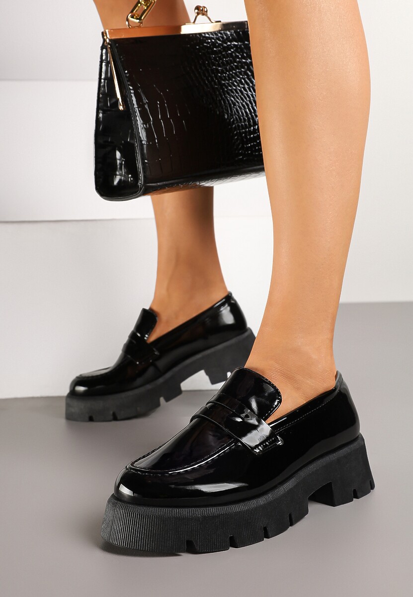 Czarne Lakierowane Mokasyny w Stylu Chunky Vortirra