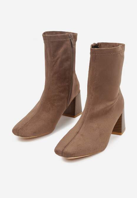 Ciemnobeżowe Botki Vices na Stożku z Noskiem o Kwadratowym Kształcie Amiste