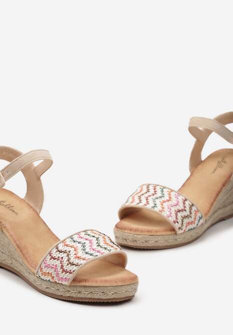 Beżowe Sandały z Plecionką z Juty na Koturnie i Ozdobnie Wyszywanymi Paskami Etrapivia