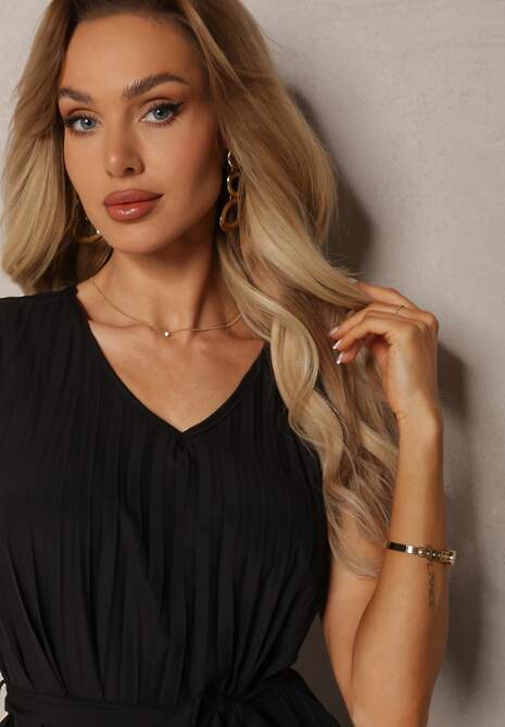 Czarna Plisowana Sukienka Midi z Plisami na Dole i Paskiem w Talii Wrensilva