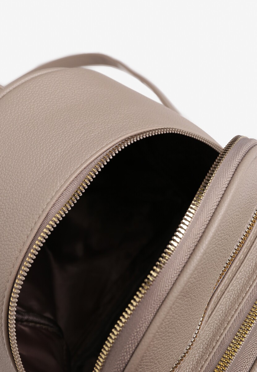 Ciemnobeżowy Plecak na Suwak Wykończony Regulowanymi Odpinanymi Paskami Nelda