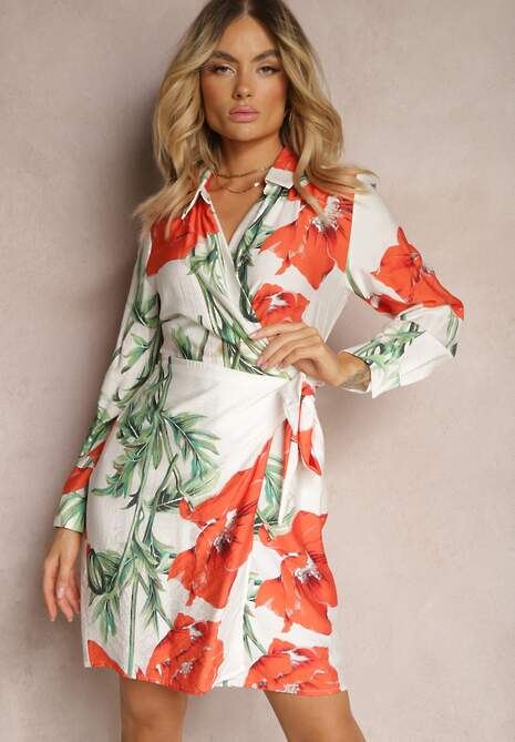 Biało-Czerwona Kwiecista Sukienka o Kopertowym Kroju z Trójkątnym Dekoltem i Wiązaniem w Talii Marneli