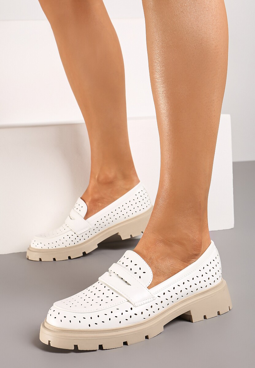 Białe Płaskie Mokasyny z Ekoskóry o Ażurowym Wykończeniu Cevora