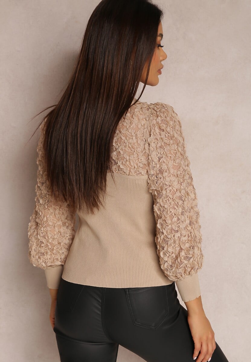 Beżowy Sweter z Prążkowanej Dzianiny z Koronką Ule