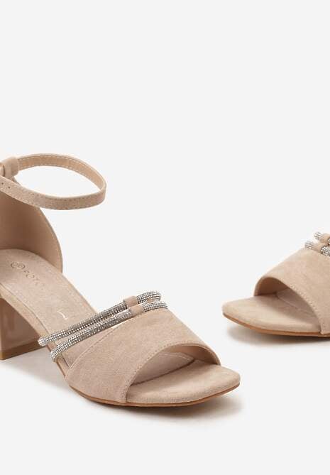 Beżowe Sandały ze Sprzączką i Skórzaną Wkładką na Słupku Ozdobione Cyrkoniami Atrive