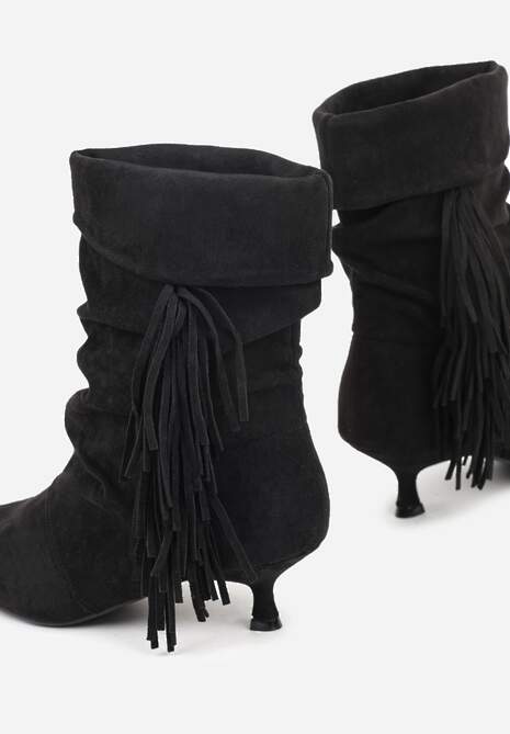 Czarne Wywinięte Botki na Kaczuszce Zdobione Marszczeniem i Frędzlami Gevea