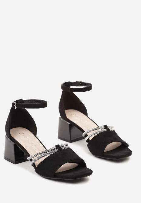 Czarne Sandały ze Sprzączką i Skórzaną Wkładką na Słupku Ozdobione Cyrkoniami Atrive