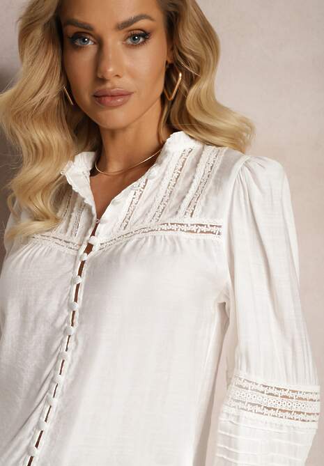 Biała Koszula z Wiskozy ze Stójką i Wstawkami z Koronki Diverto