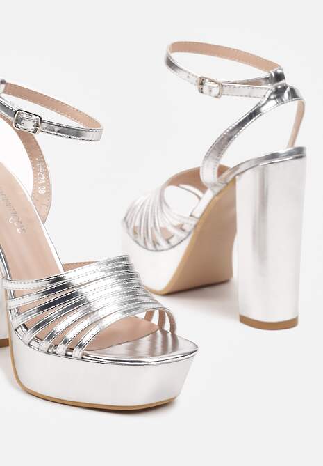 Srebrne Sandały na Platformie i Słupku z Ozdobnymi Paskami Senatia