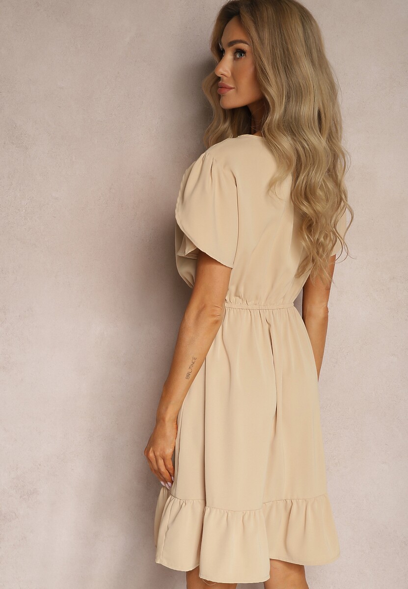 Beżowa Sukienka z Gumką w Talii i Falbankami o Rozkloszowanym Fasonie Xelimia