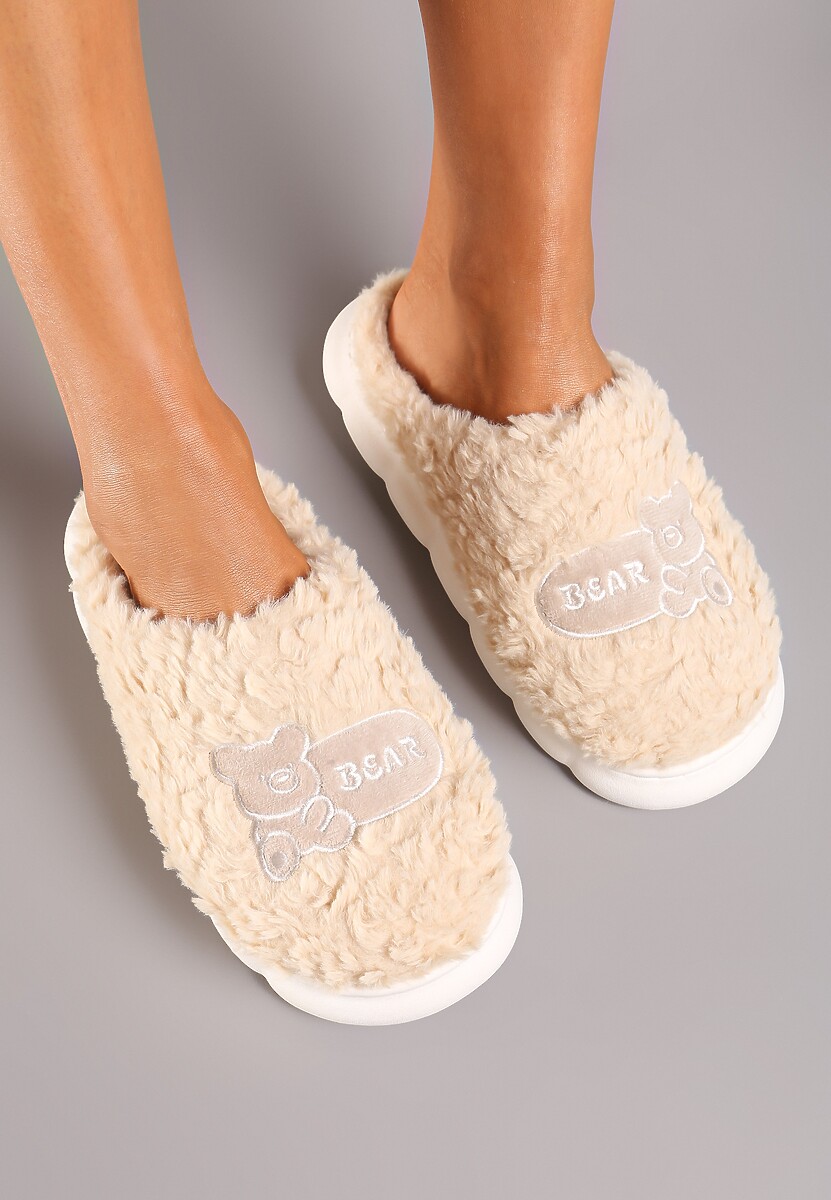 Czarne Futerkowe Kapcie na Grubej Tłoczonej Podeszwie Naritevia