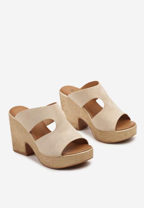 Beżowe Wsuwane Klapki na Obcasie i Platformie z Wyciętym Paskiem Teasel