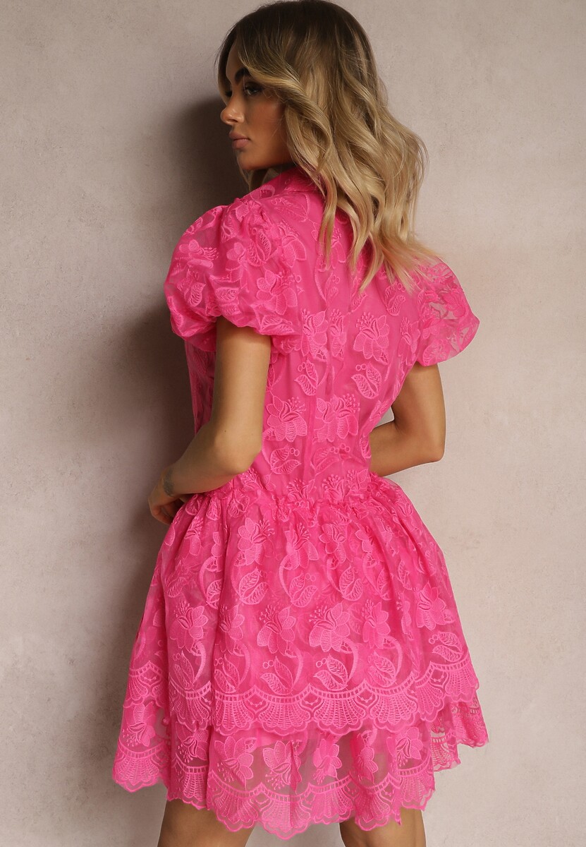 Fuksjowa Sukienka Mini z Bufiastymi Rękawami i Guzikami Ozdobiona Kwiatową Koronką Eia