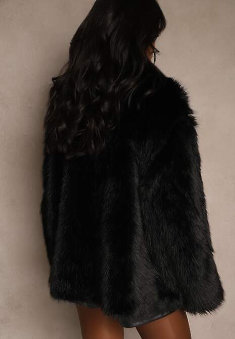 Czarna Oversizowa Kurtka Futerko o Dwurzędowym Kroju Asonella