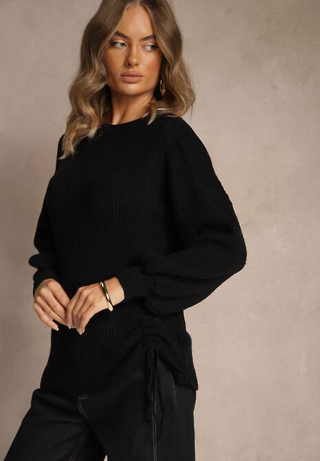 Czarny Sweter z Wiskozą o Prostym Kroju z Bocznym Ściągaczem Tivadella