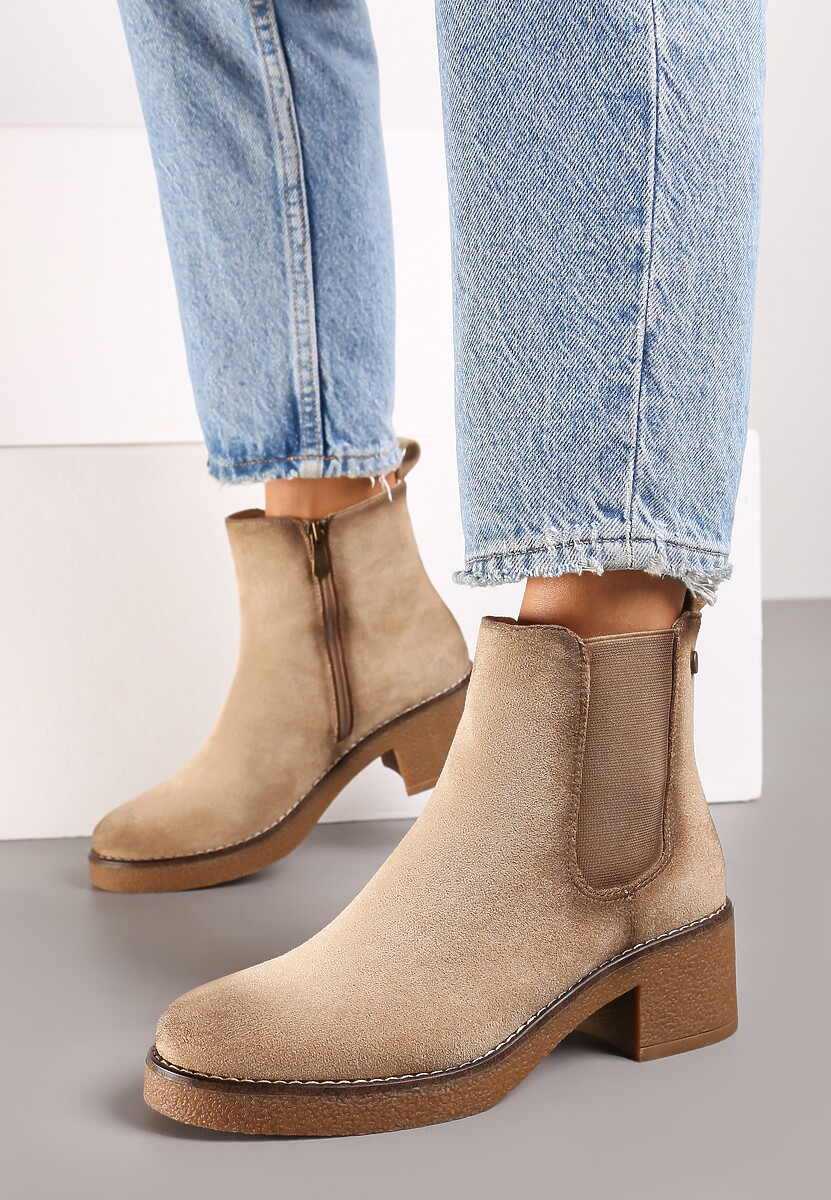 Ciemnobeżowe Botki Typu Sztyblety z Ekozamszu na Obcasie Ellavia