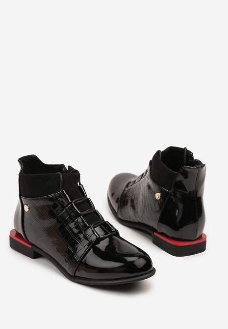 Czarne Botki Lakierowane Vices ze Sznurowaną Cholewką i Tłoczeniem Uzvila