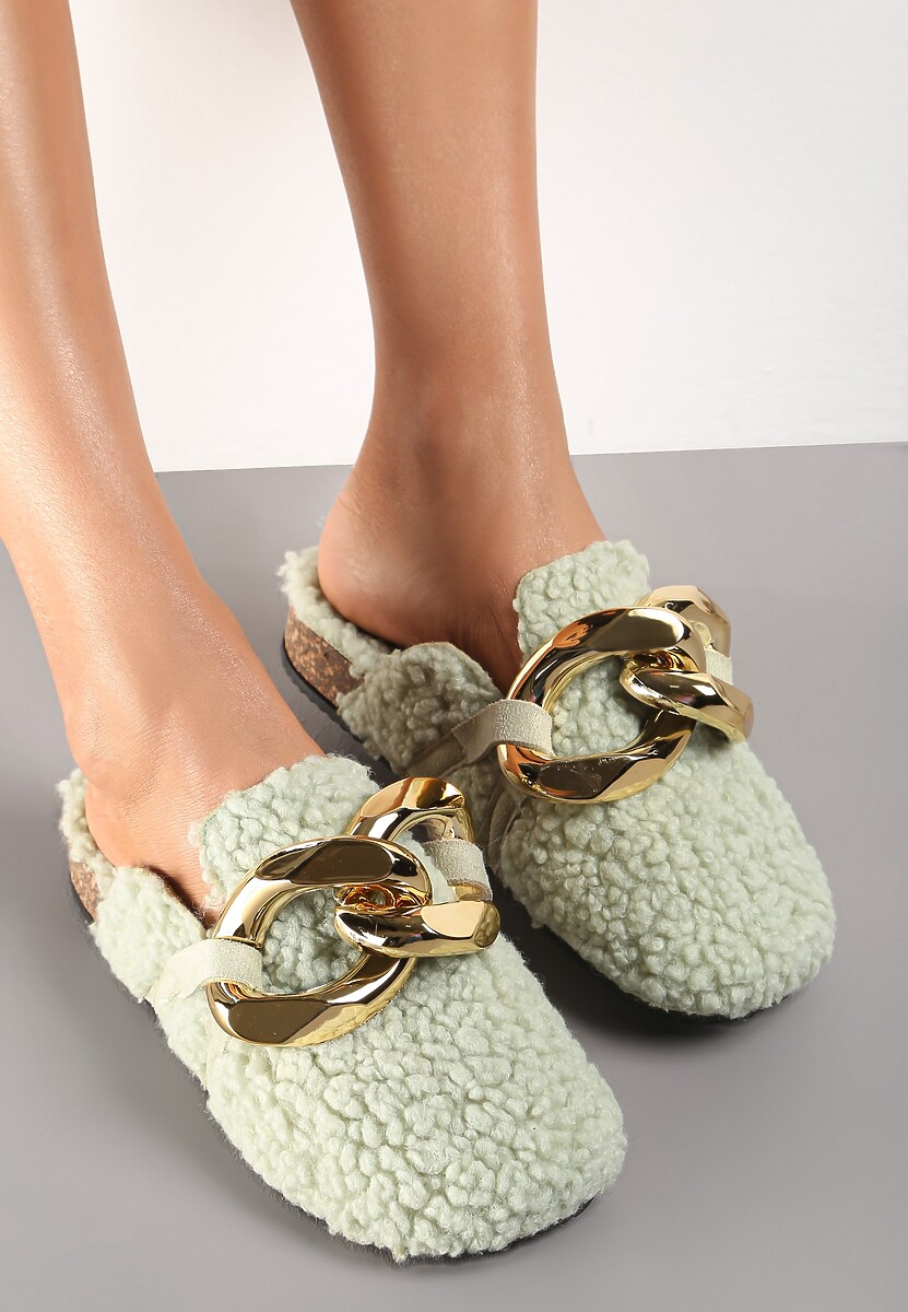 Zielone Klapki z Ozdobnym Łańcuchem Dewerli