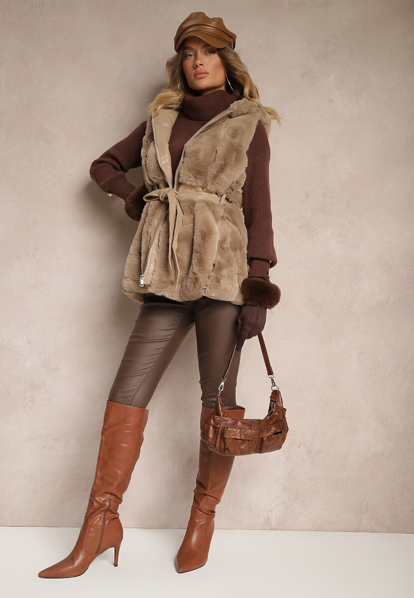 Ciemnobeżowa Kamizelka Futerko z Kapturem i Kieszeniami Wiązana w Talii Jackiena