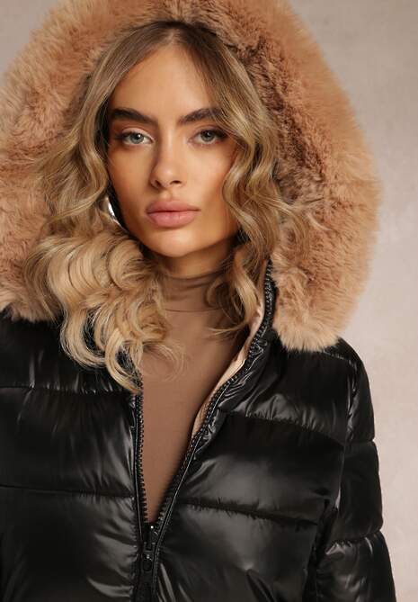 Czarna Dwustronna Kurtka Płaszcz z Klasycznym Pikowaniem i Kapturem z Futerkiem Nuncos