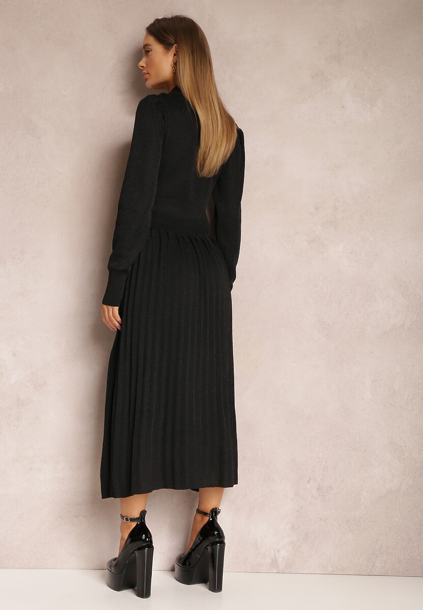 Czarna Sukienka Plisowana z Metaliczną Nitką Vwelsem