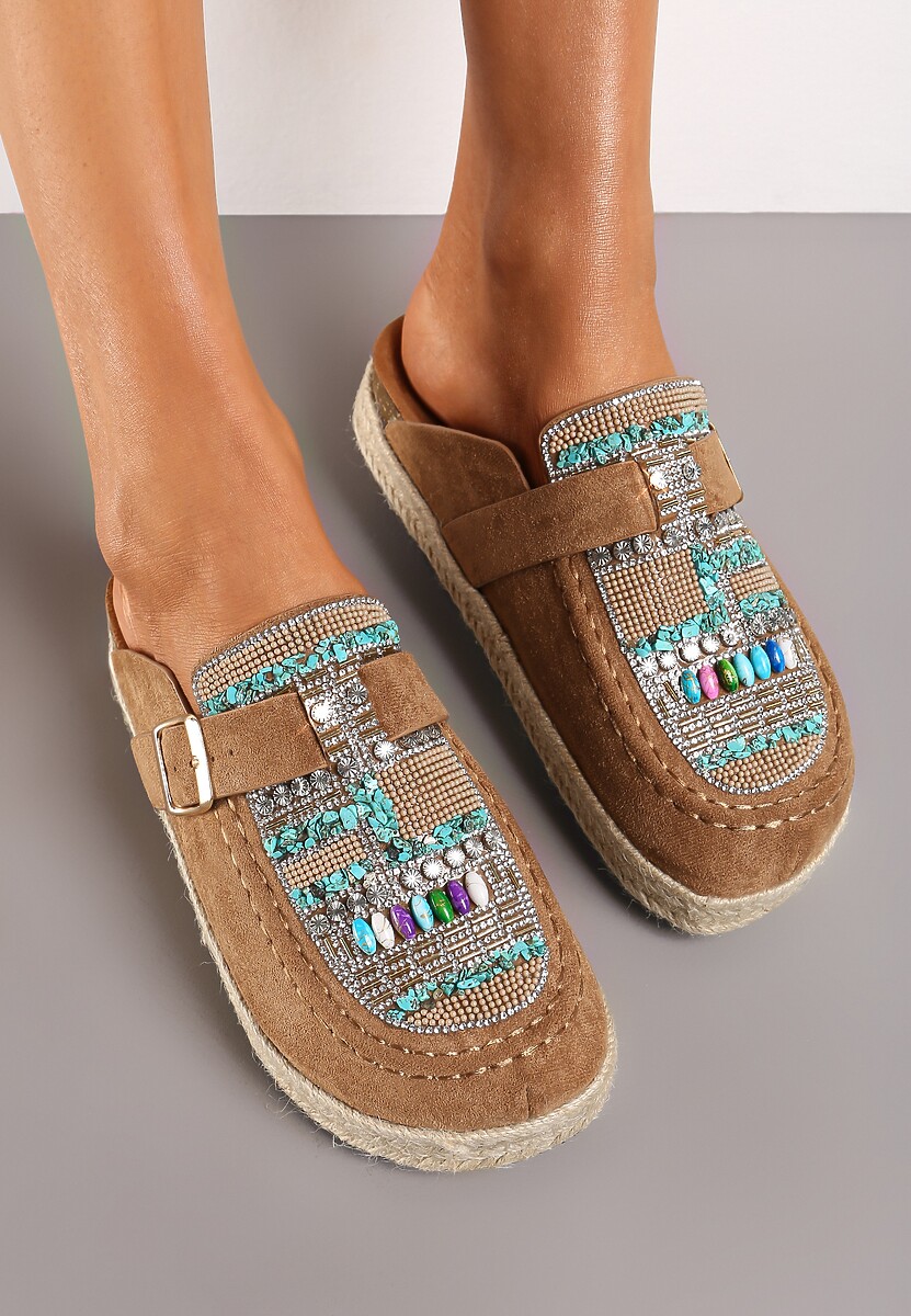 Ciemnobeżowe Klapki Oplecione Jutą z Cyrkoniami z Koralikami i Paskiem Opaque