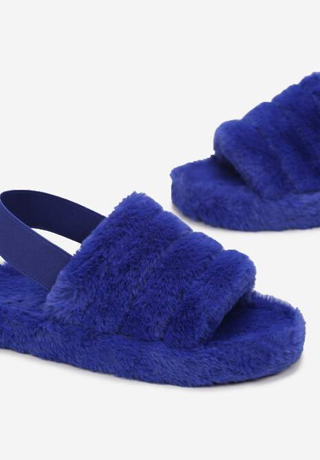 Granatowe Kapcie Pikowane z Pluszowego Futerka Zaliyne