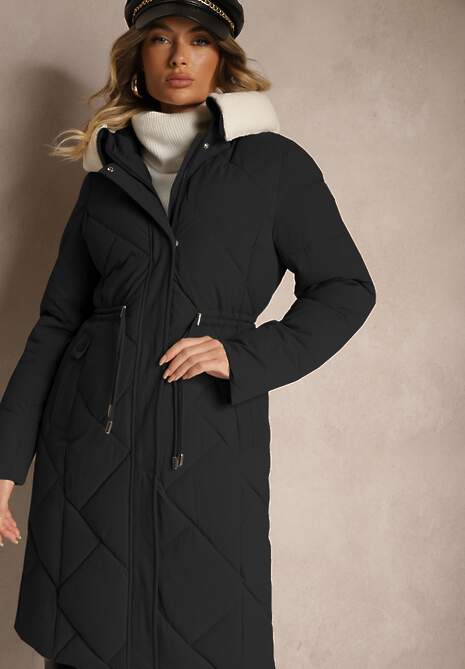 Czarna Kurtka z Kapturem Ozdobiona Pikowaniem Sznurkami w Pasie i Kołnierzem Ellariana