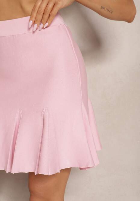Różowa Rozkloszowana Spódnica z Wiskozy ze Sweterkowym Motywem Olirvena