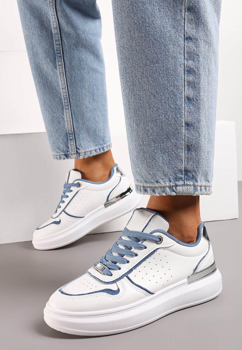 Białe Sneakersy Ozdobione Wstawkami z Materiału i Aplikacją z Cyrkonii Eephira