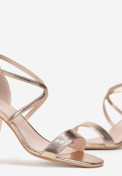 Szampańskie Sandały na Słupku z Paseczkami Usebia