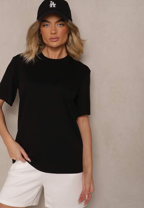 Czarny T-shirt Oversize z Wiskozą o Klasycznym Fasonie Adeleina