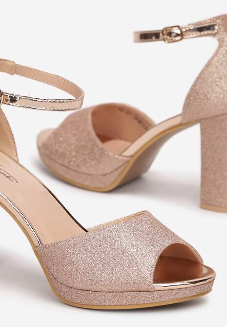Szampańskie Sandały na Słupkowym Obcasie z Brokatem Sconis