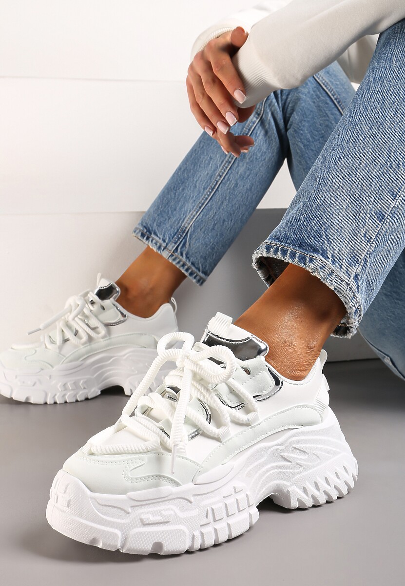 Białe Sneakersy z Grubymi Sznurówkami na Niskiej Platformie Lasandre