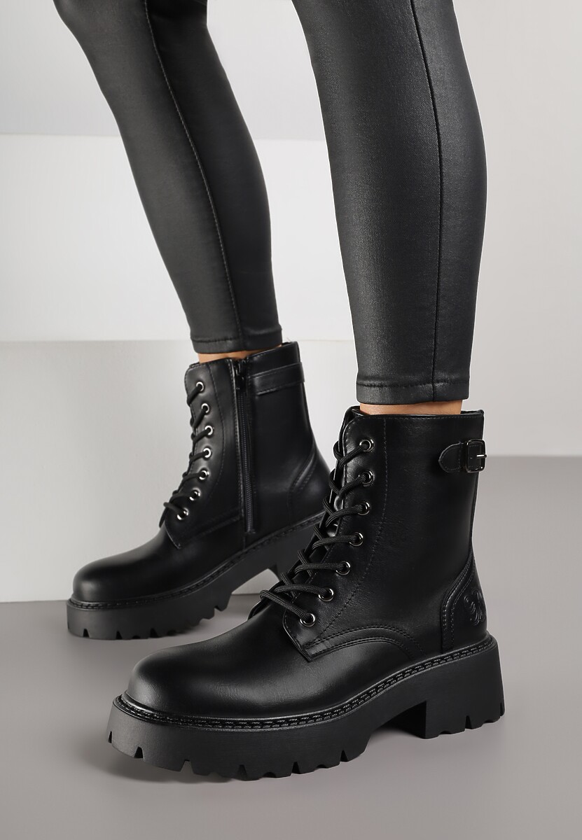 Czarne Botki Workery Vices z Ozdobną Sprzączką przy Cholewce Deosia