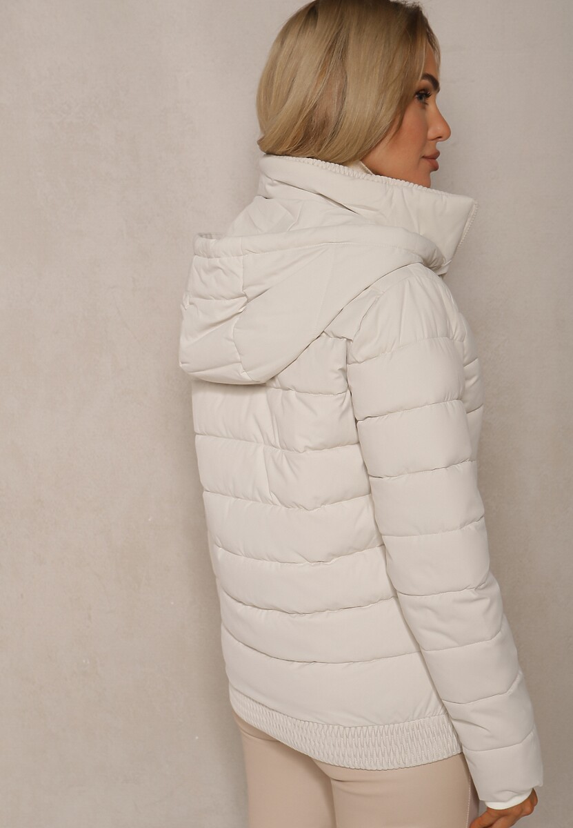 Jasnobeżowa Kurtka z Pikowanymi Przeszyciami z Odpinanym Kapturem i Ściągaczem w Talii Sintavia