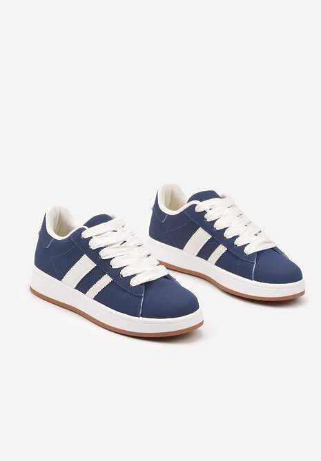 Granatowe Sneakersy na Niskiej Platformie z Naszywkami Flordexia