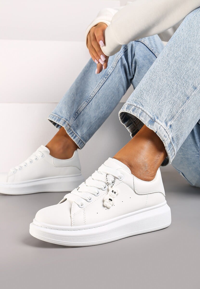Białe Casualowe Sneakersy z Zawieszką Misiem Ulevidia