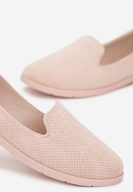 Różowe Mokasyny z Ozdobną Perforacją na Płaskiej Podeszwie Laurielle