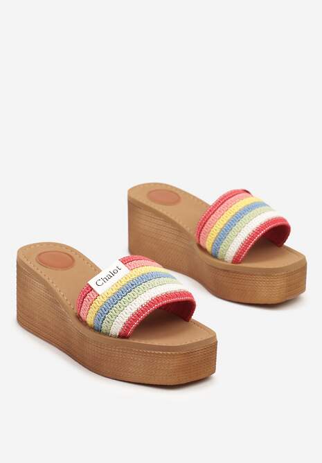 Czerwone Klapki na Koturnie z Paskiem z Plecionki Zolevelia