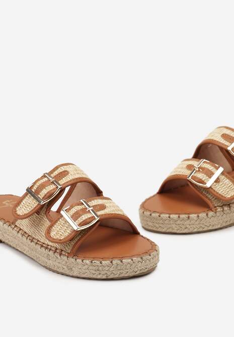 Brązowe Plecione Klapki z Klamerkami Pomanthe