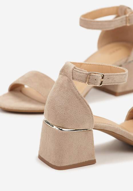 Ciemnobeżowe Basicowe Sandały Vices na Słupku Ralira