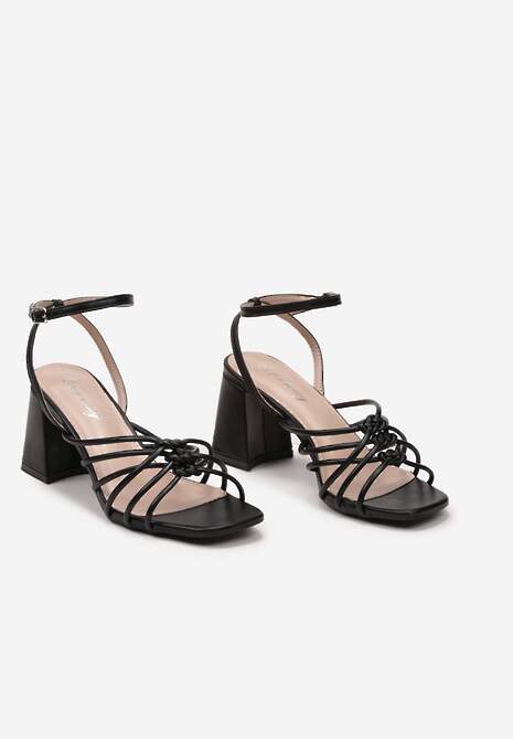 Czarne Sandały na Szerokim Słupku z Cienkimi Splątanymi Paskami z Przodu Fagatti